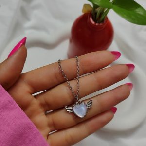 گردنبند قلب بالدار