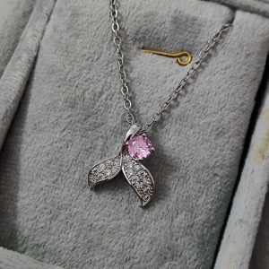 گردنبند دم وال سوارسکی