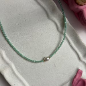 چوکر سبز تک مروارید