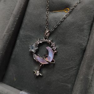 گردنبند سوارسکی طرح ماه