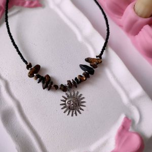 چوکر خورشید نقره ای با سنگ چشم ببر