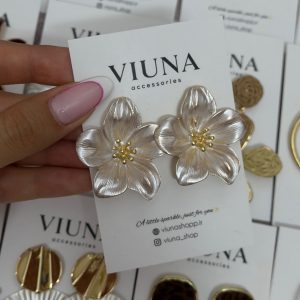گوشواره گل میناکاری کرمی